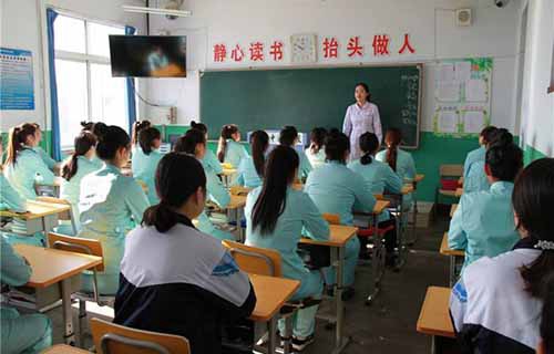 丹东市卫生学校图片