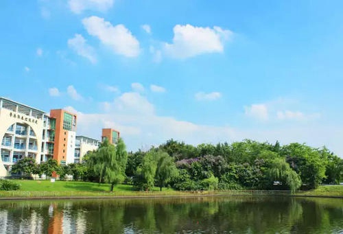 榆林新世纪职业技术学校图片