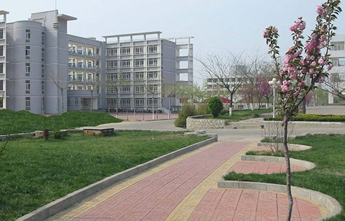 泸西县农业机械化技术学校图片