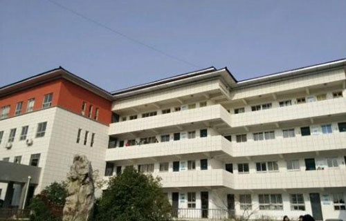 南京六合中等专业学校图片
