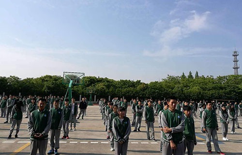 南京新港中等专业学校图片