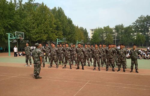 饶河县职业技术教育中心学校图片