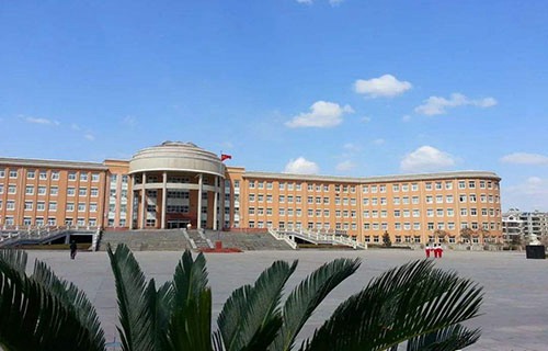 葫芦岛市第一中专图片