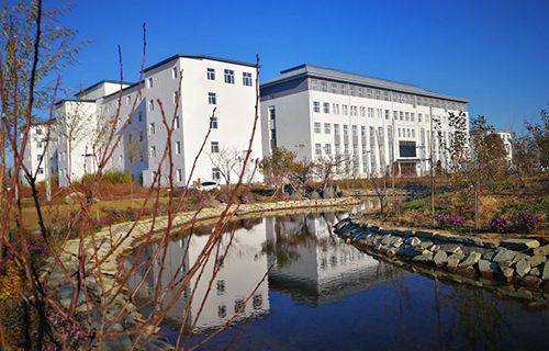 葫芦岛锌厂技工学校图片
