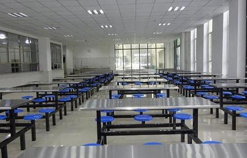 烟台市牟平区技工学校图片