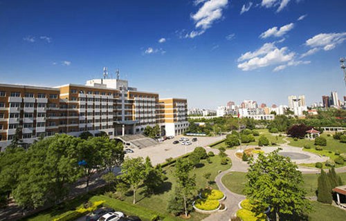 柳州钢铁(集团)公司技工学校图片