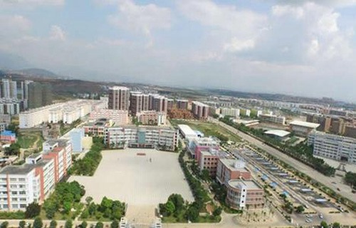 蒙自县职业高级中学图片