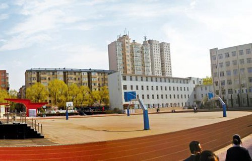 郎溪县第二高级职业中学图片