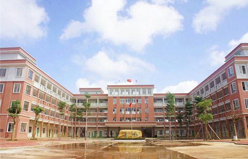 新疆兵团技工学校图片