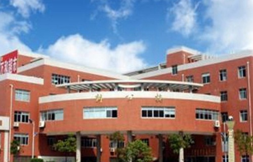 鹿寨县中等职业技术学校图片