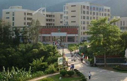 开远市农业机械化技术学校图片