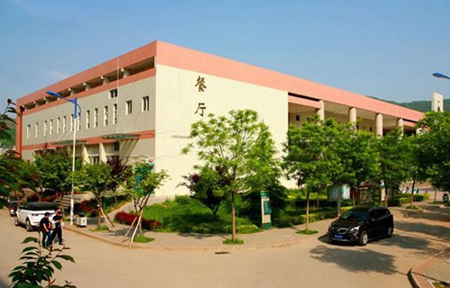 安康铁路运输技工学校图片