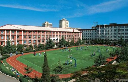 盘锦市经济技术学校图片