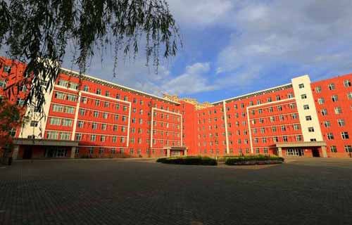 七台河市技工学校图片