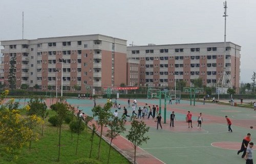 六安地区技工学校图片