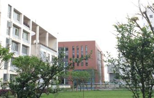 开远铁路分局个旧职业高级中学图片