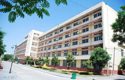 株洲县职业中等专业学校图片