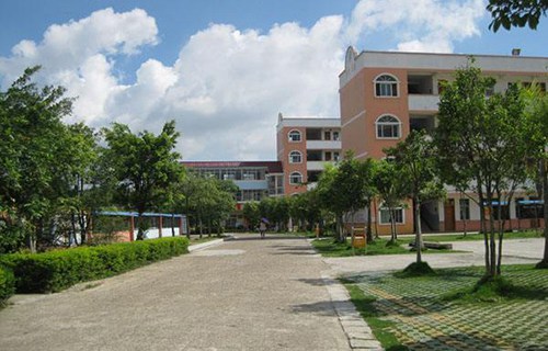 招远市高级职业学校图片