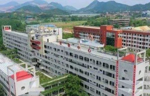 嫩江县职业技术教育中心学校图片