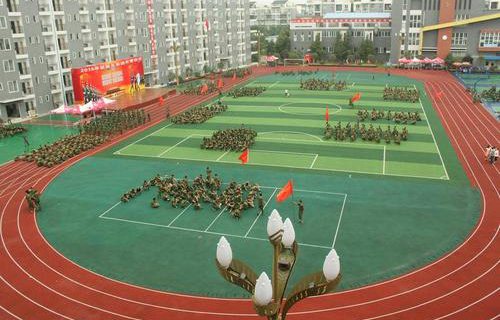 新疆红旗技工学校图片