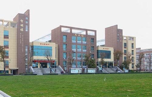 淮海技师学院图片