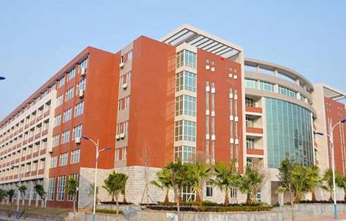 桂林工业技工学校图片