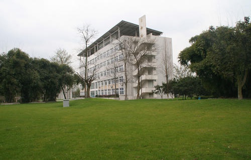 云南省电力技工学校图片