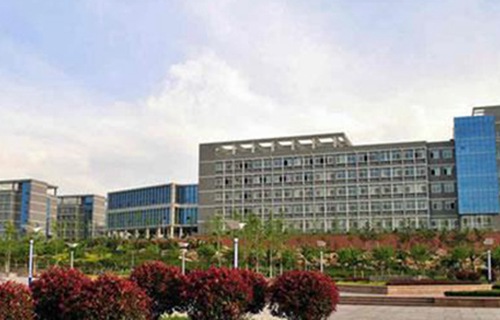 新疆维吾尔自治区供销学校图片