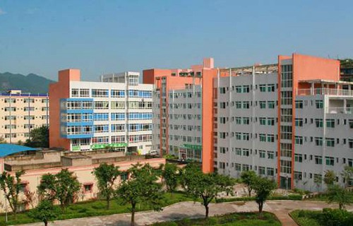 云南省监狱管理局第一技工学校图片