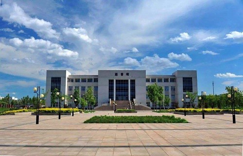 天津市城市经济与管理学校