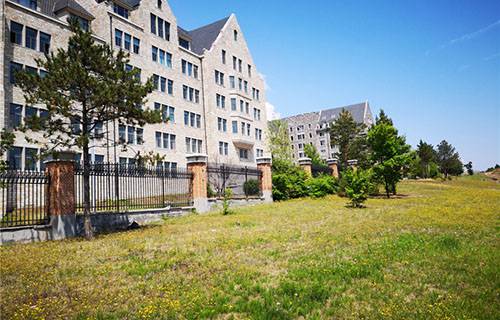 乌鲁木齐市技工学校后峡分校