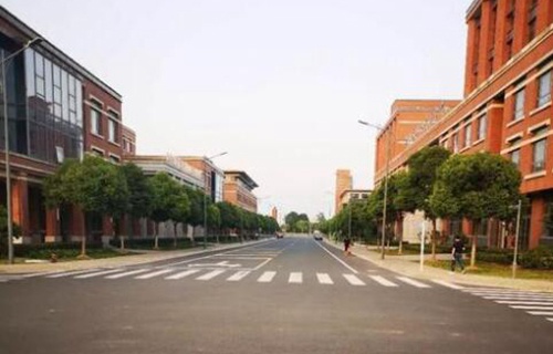 无锡园林技工学校图片