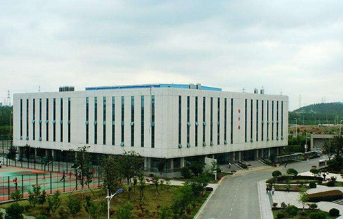 南京商业技工学校图片