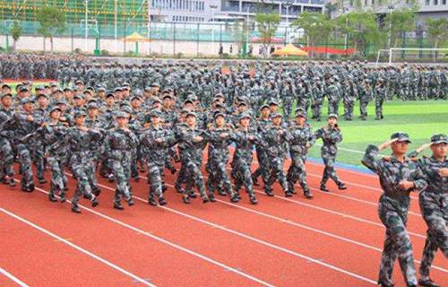 昌吉回族自治州卫生学校图片