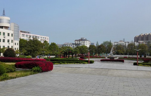 潍坊纺织技工学校图片