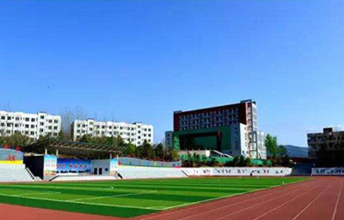 呼图壁县职业高级中学图片