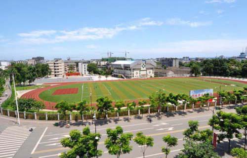 潍坊市机械技工学校图片