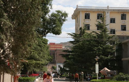 潍坊市劳动局第二技工学校