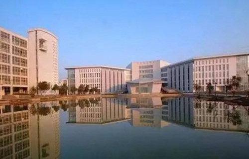 潍坊电力技工学校图片