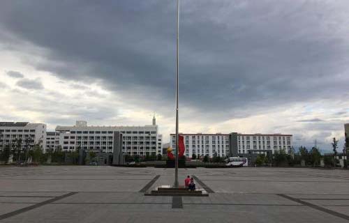 新疆博尔塔拉职业技术学院图片