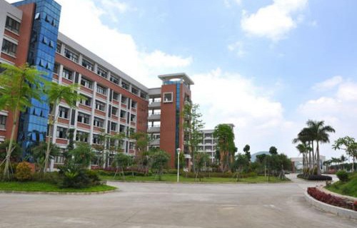 富县职业中学图片
