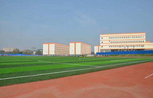 朝阳市新希望技工学校图片