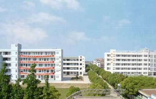 青州市第三职业中等专业学校图片