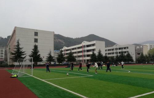 澜沧拉祜族自治县职业高级中学图片