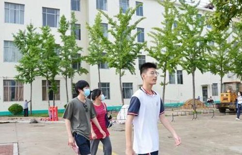 北票市职教中心图片