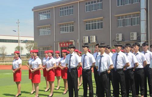 诸城市经贸职业中专学校图片