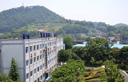 诸城市职业中等专业学校图片