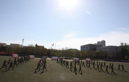 诸城市第五职业高级中学图片