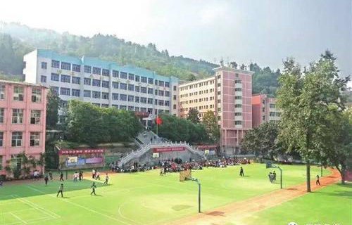 诸城市第五职业高级中学图片