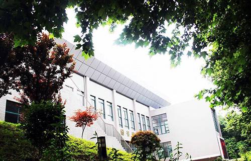 诸城市第五职业高级中学图片